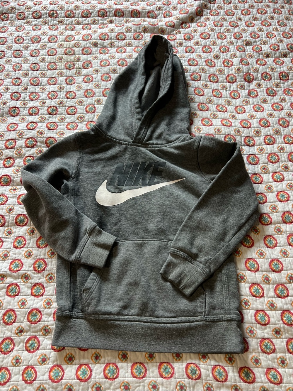 Gray Nike Hoodie Sweater size 4/5 Unisex